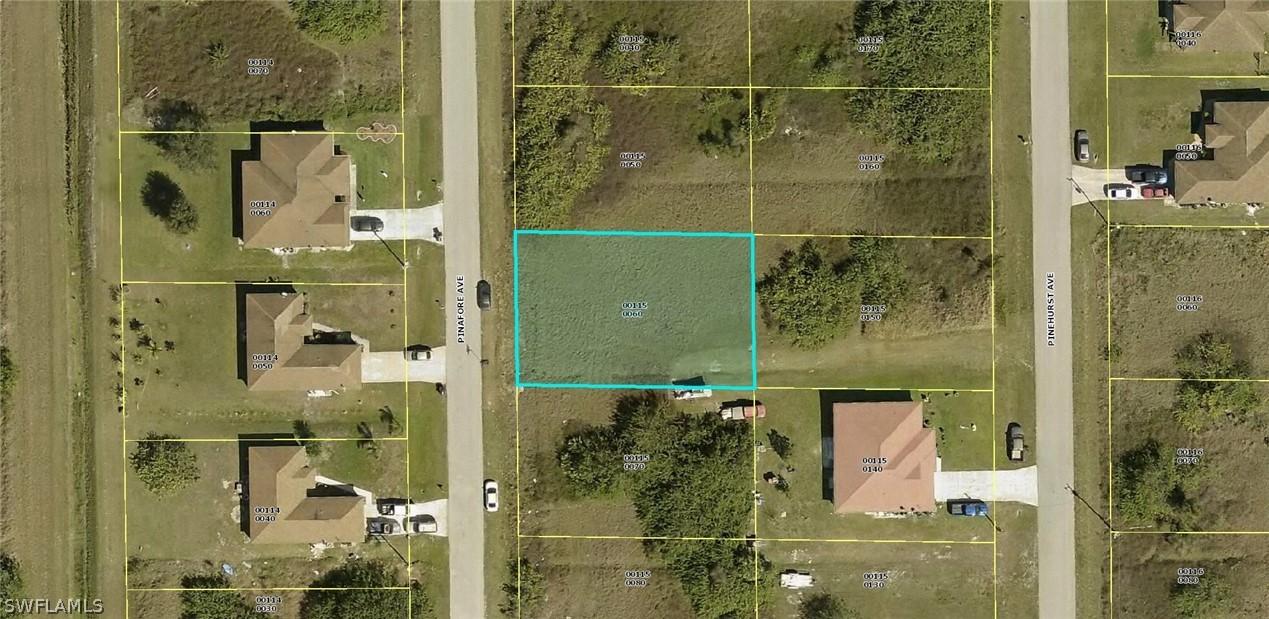 363 Pinafore Ave., Lehigh Acres, FL 33974