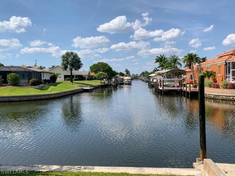 825 SW 54th Ln., Cape Coral, FL 33914