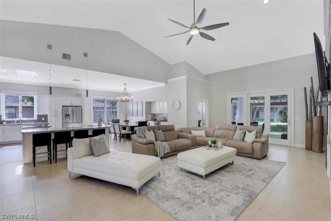 5730 Golden Gate Pkwy., Naples, FL 34116