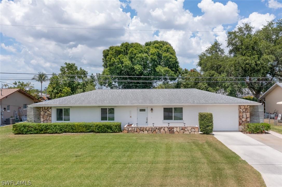 1437 SE 14th Ter., Cape Coral, FL 33990