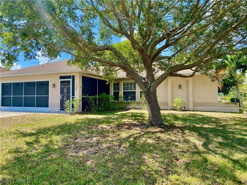 128 SE 21st Ln., Cape Coral, FL 33990
