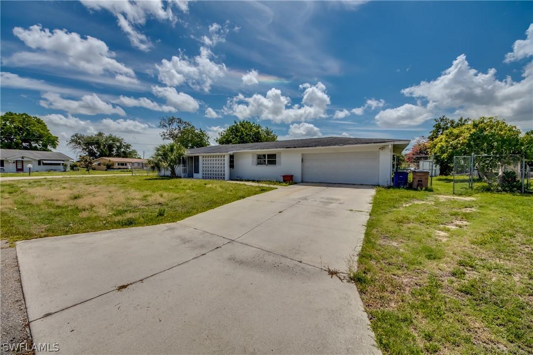 1004 E Jersey Rd., Lehigh Acres, FL 33936