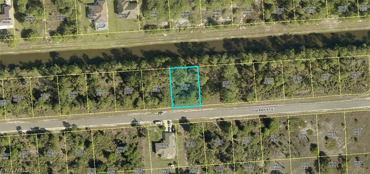 1221 Cherry St., Lehigh Acres, FL 33974