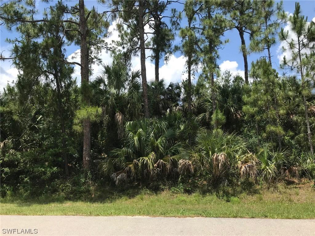 20th Ave., Naples, FL 34120