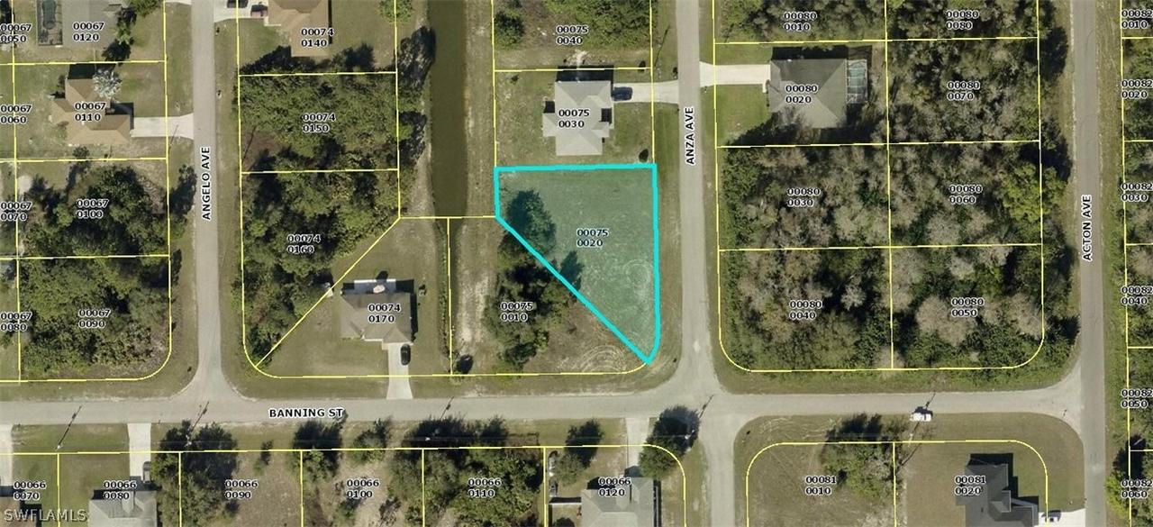 823 Anza Ave., Lehigh Acres, FL 33971