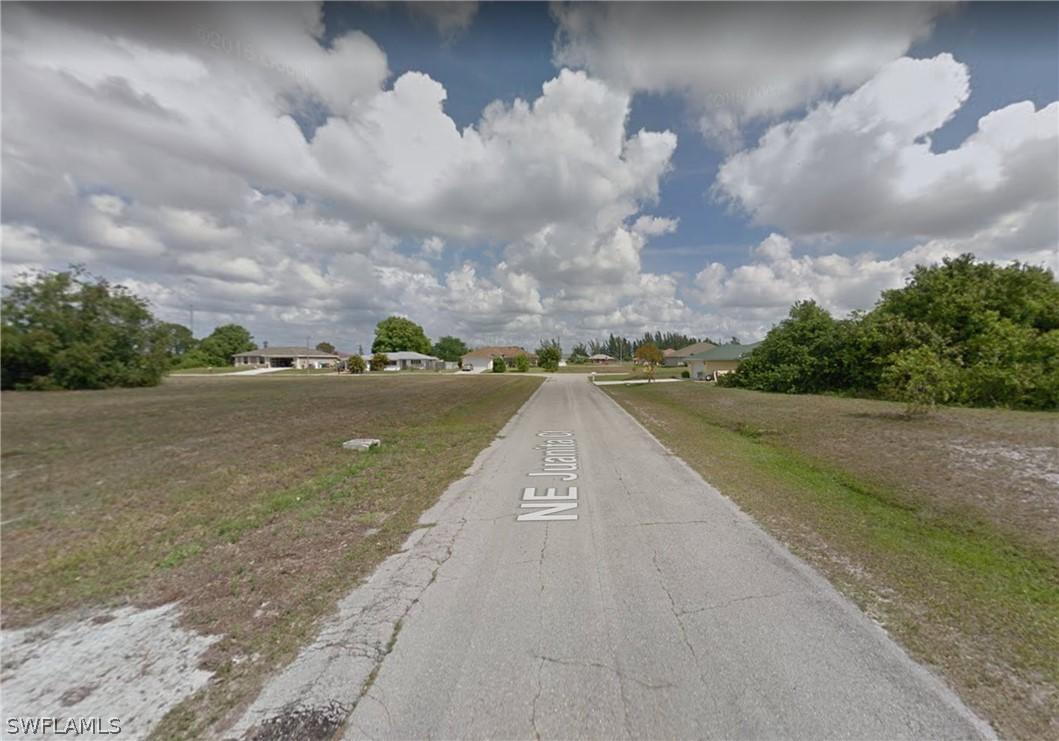 704 NE Juanita Ct., Cape Coral, FL 33909