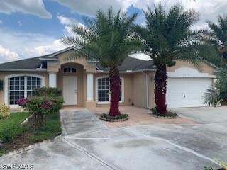 508 Poinsettia Ave., Lehigh Acres, FL 33972