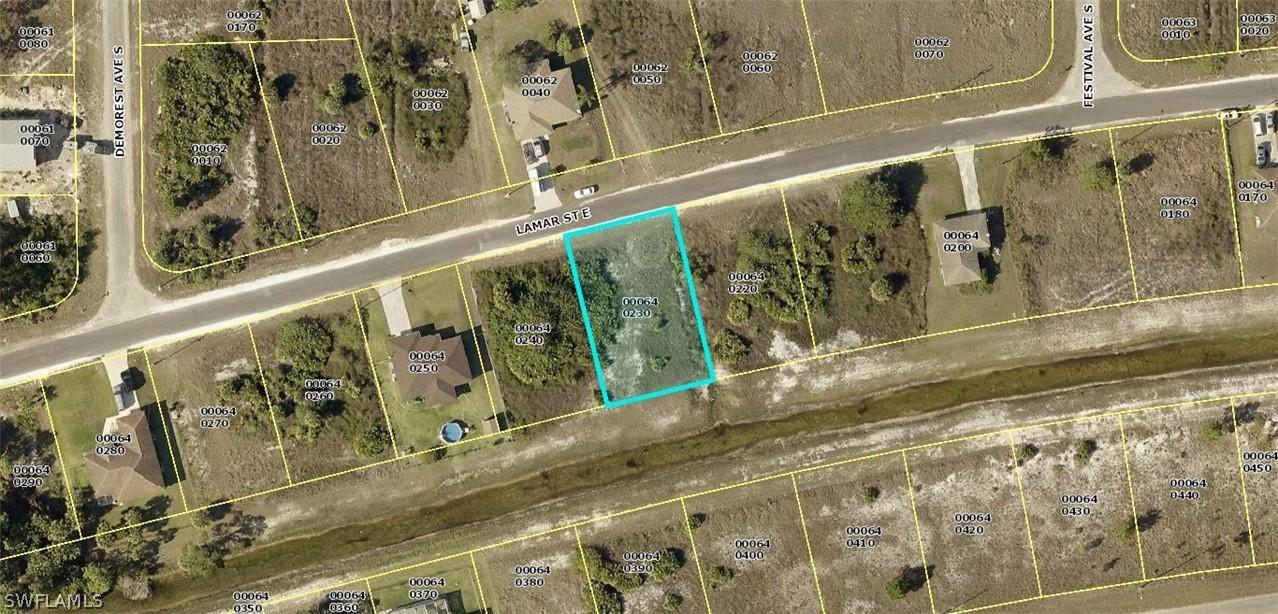 818 Lamar St., Lehigh Acres, FL 33974