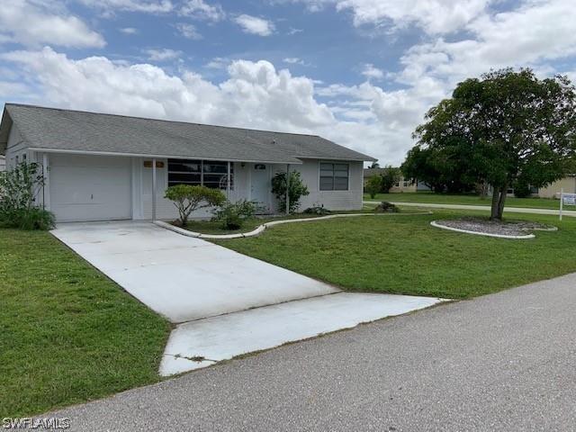 10729 Figtree Ct., Lehigh Acres, FL 33936