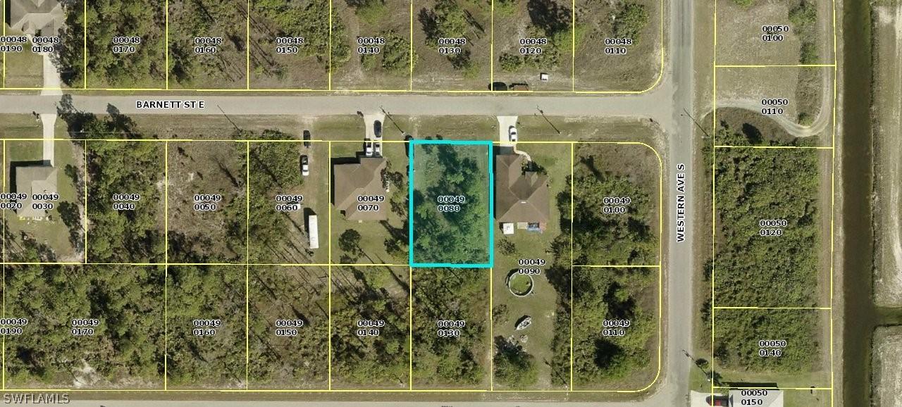 1076 Barnett St., Lehigh Acres, FL 33974