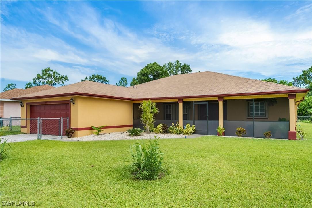 1113 Bainbridge St., Lehigh Acres, FL 33974