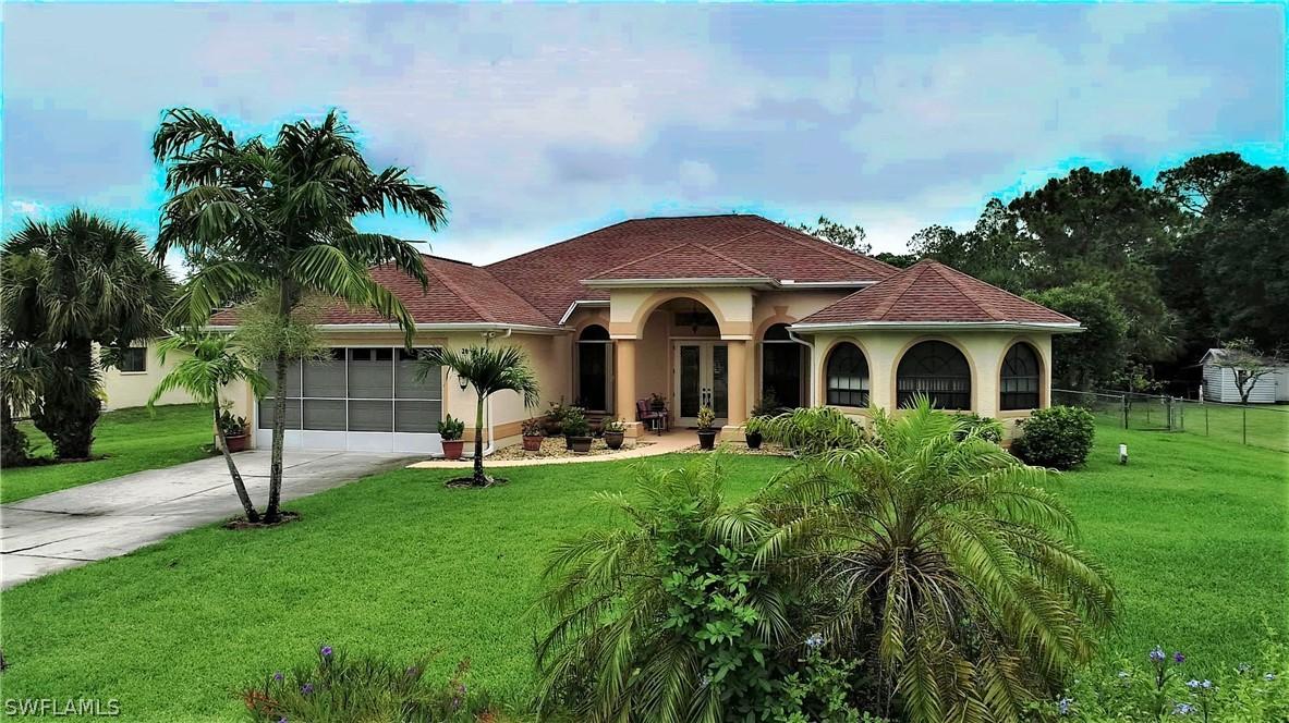 16 Mcarthur Ave., Lehigh Acres, FL 33936