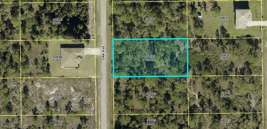 916 Oak Ave., Lehigh Acres, FL 33972