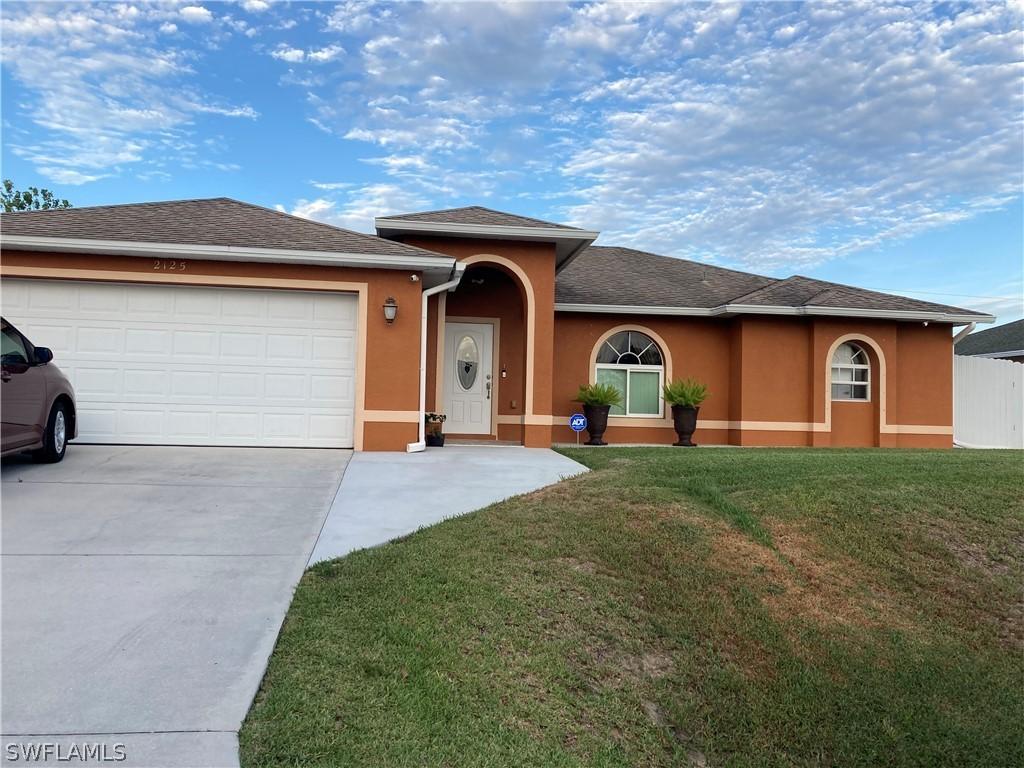 2125 NE 16th Pl., Cape Coral, FL 33909