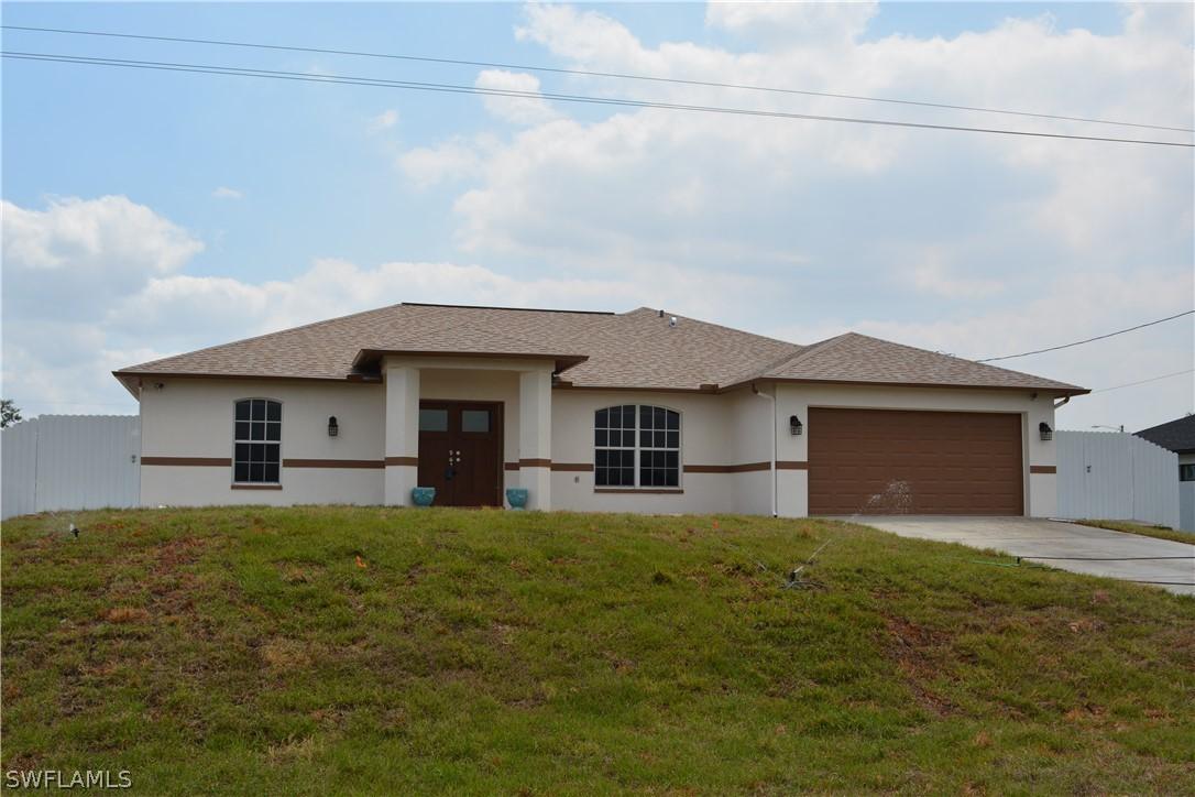 221 SW 14th Pl., Cape Coral, FL 33991