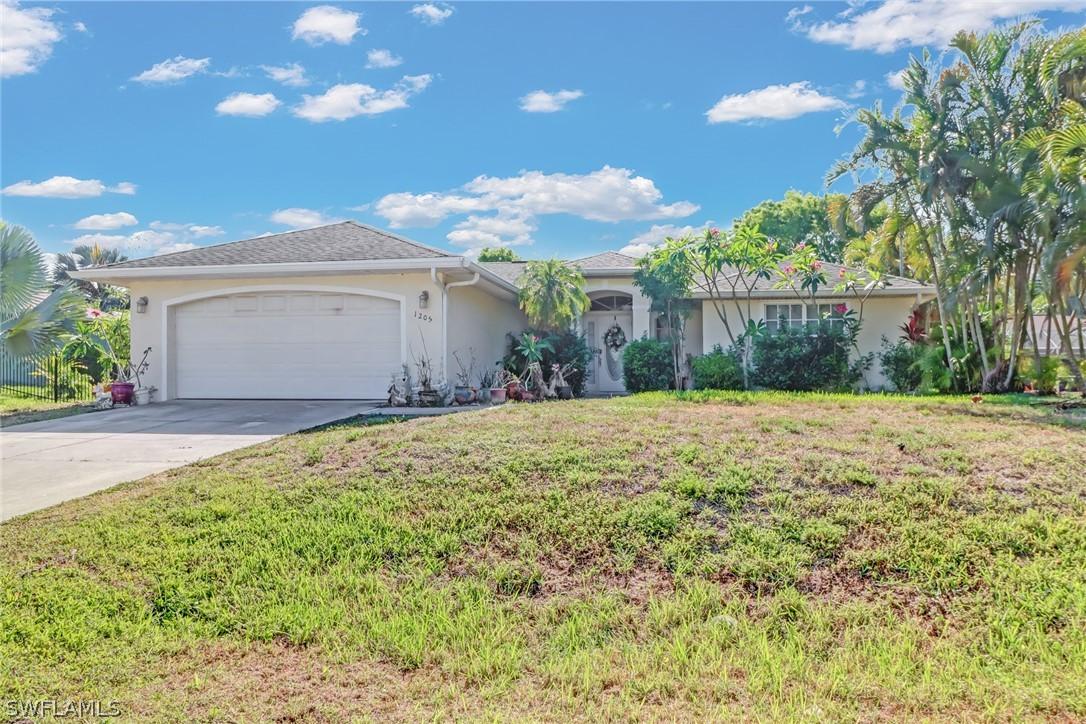 1205 NW 25th Pl., Cape Coral, FL 33993