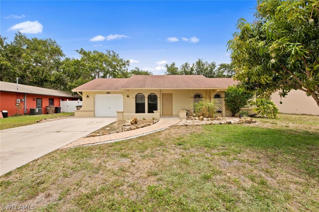 925 SW 7th Ave., Cape Coral, FL 33991
