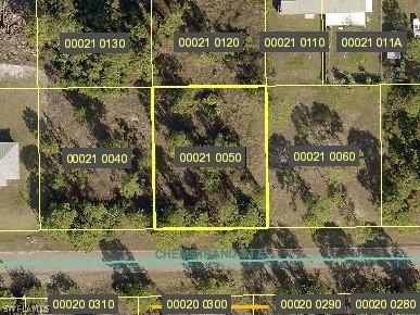 669/671 Chemstrand St., Lehigh Acres, FL 33974