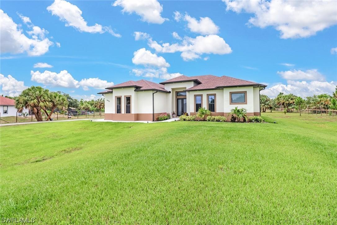 4498 8th St., Naples, FL 34120