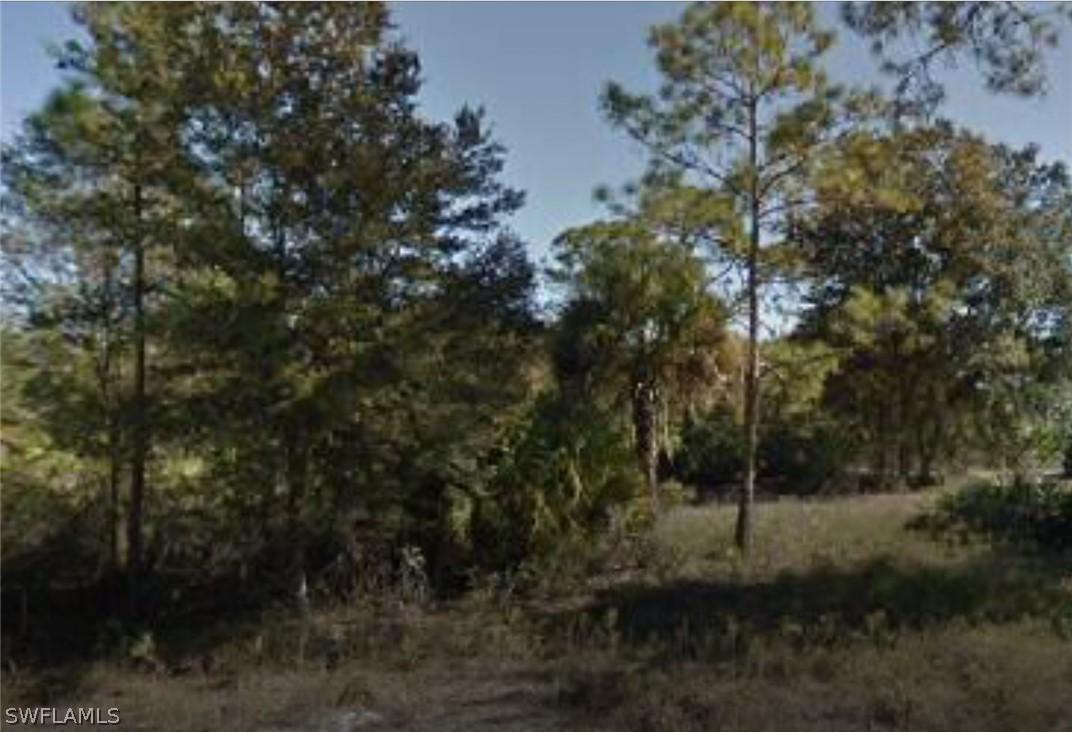 1002 Abbott Ave., Lehigh Acres, FL 33972