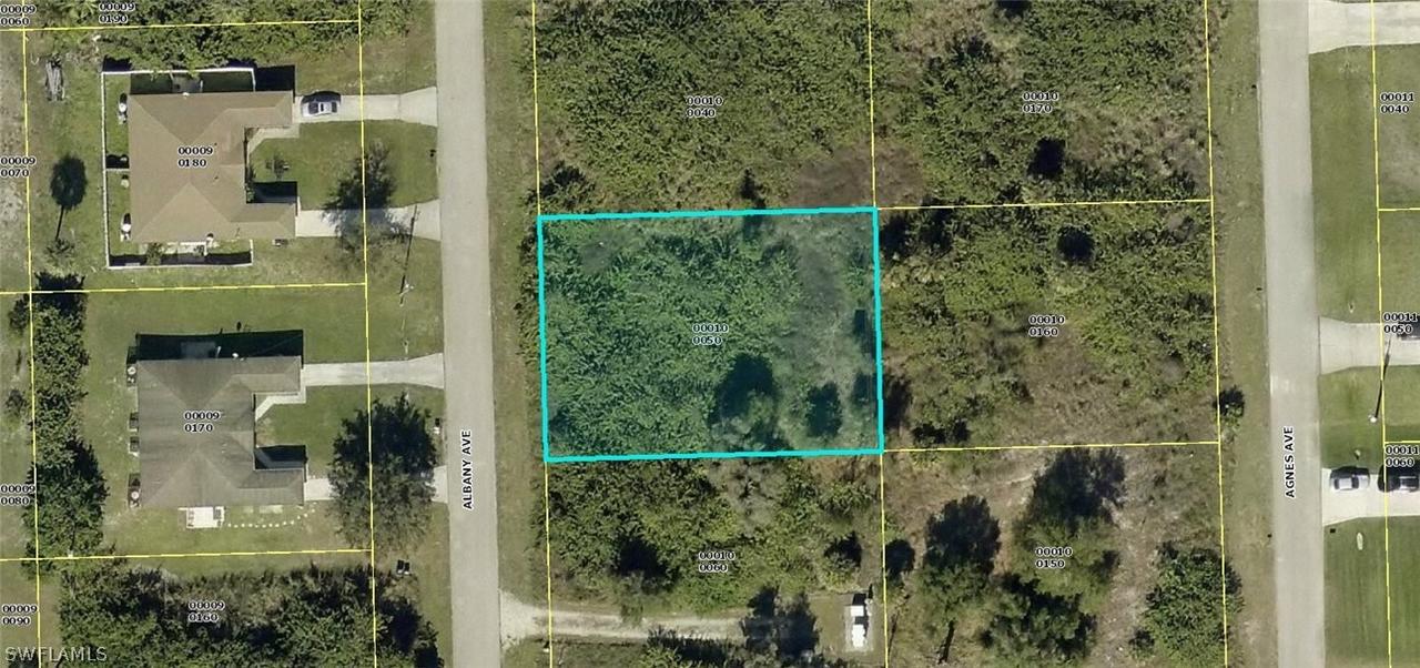1024 Albany Ave., Lehigh Acres, FL 33971