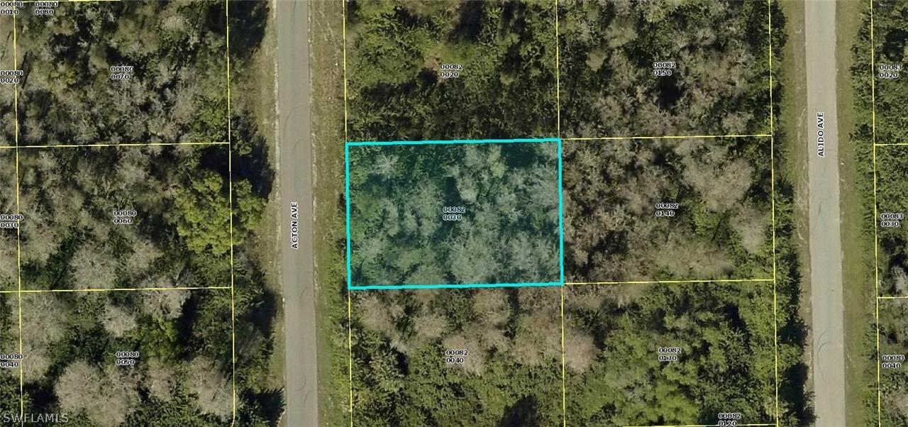 824 Acton Ave., Lehigh Acres, FL 33971