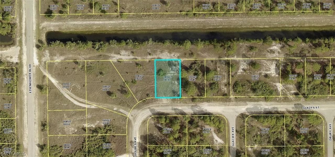1009 Gladys St., Lehigh Acres, FL 33974