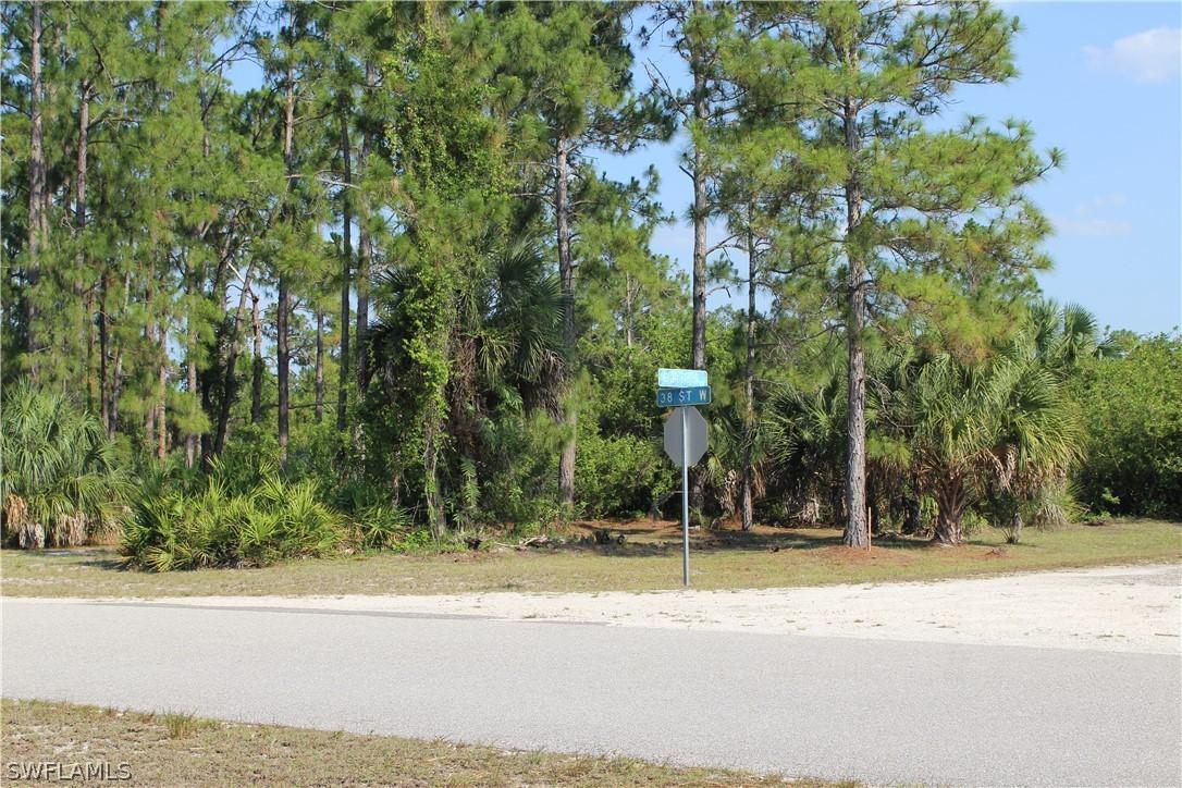 2530 Catron Cir., Lehigh Acres, FL 33971