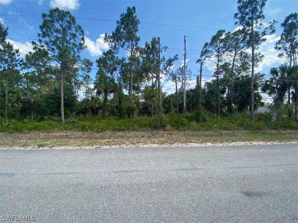 4 Ave Se Ave., Naples, FL 34117