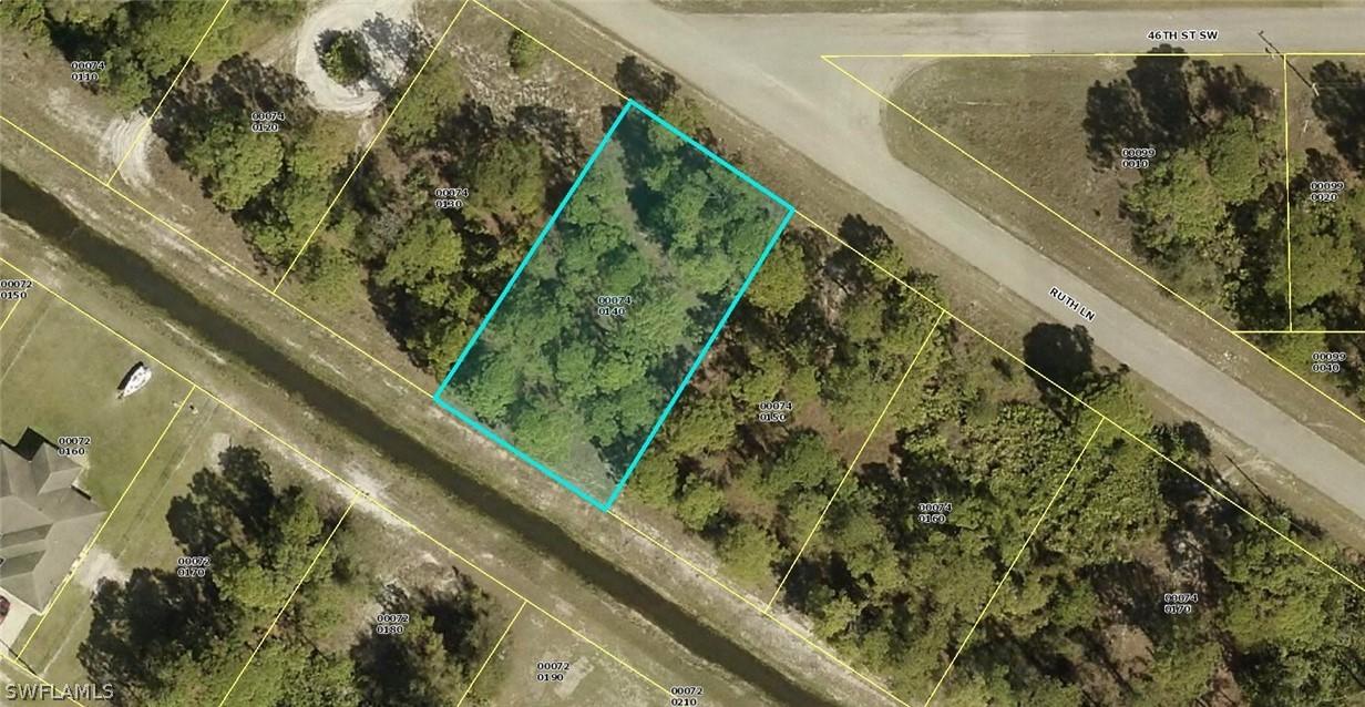 3213 Ruth Ln., Lehigh Acres, FL 33976