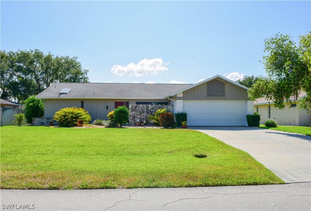 3633 SE 5th Ct., Cape Coral, FL 33904