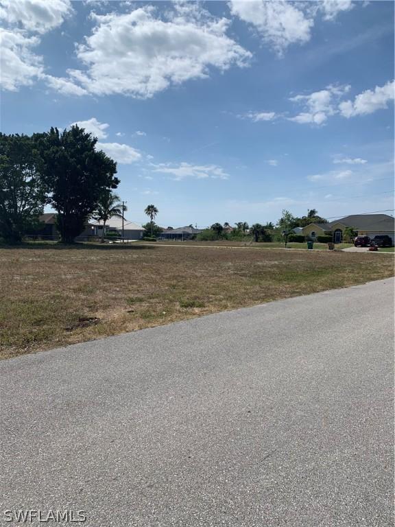 3906 SW 25th Ct., Cape Coral, FL 33914