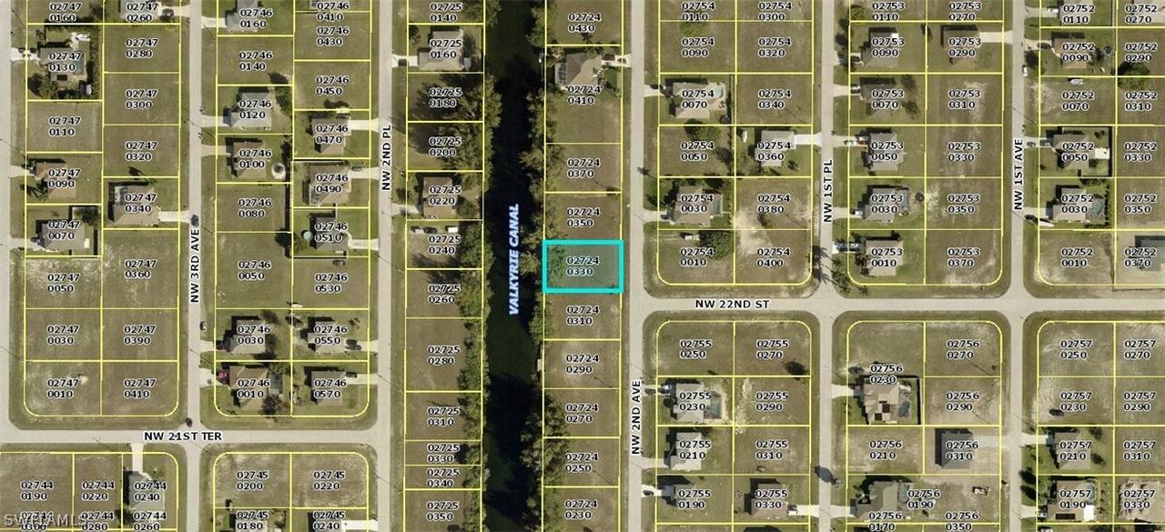 2202 NW 2nd Ave., Cape Coral, FL 33993