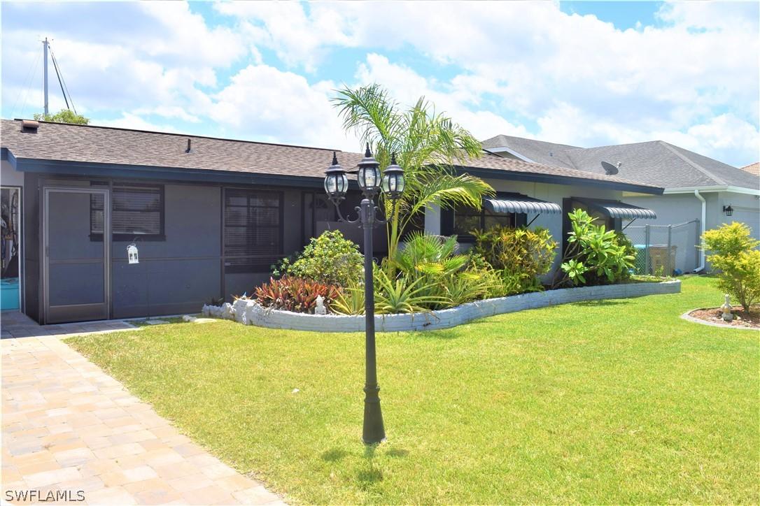 4929 Seville Ct., Cape Coral, FL 33904