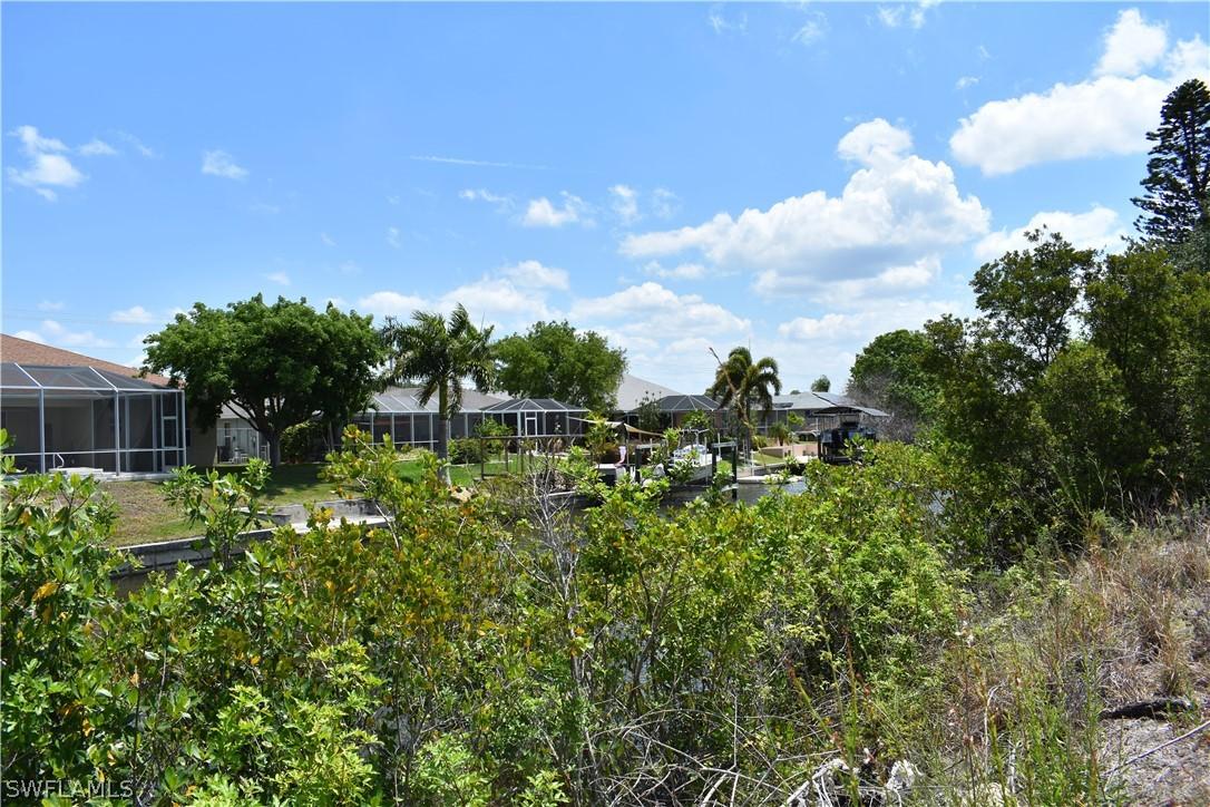 841 SW 40th Ter., Cape Coral, FL 33914