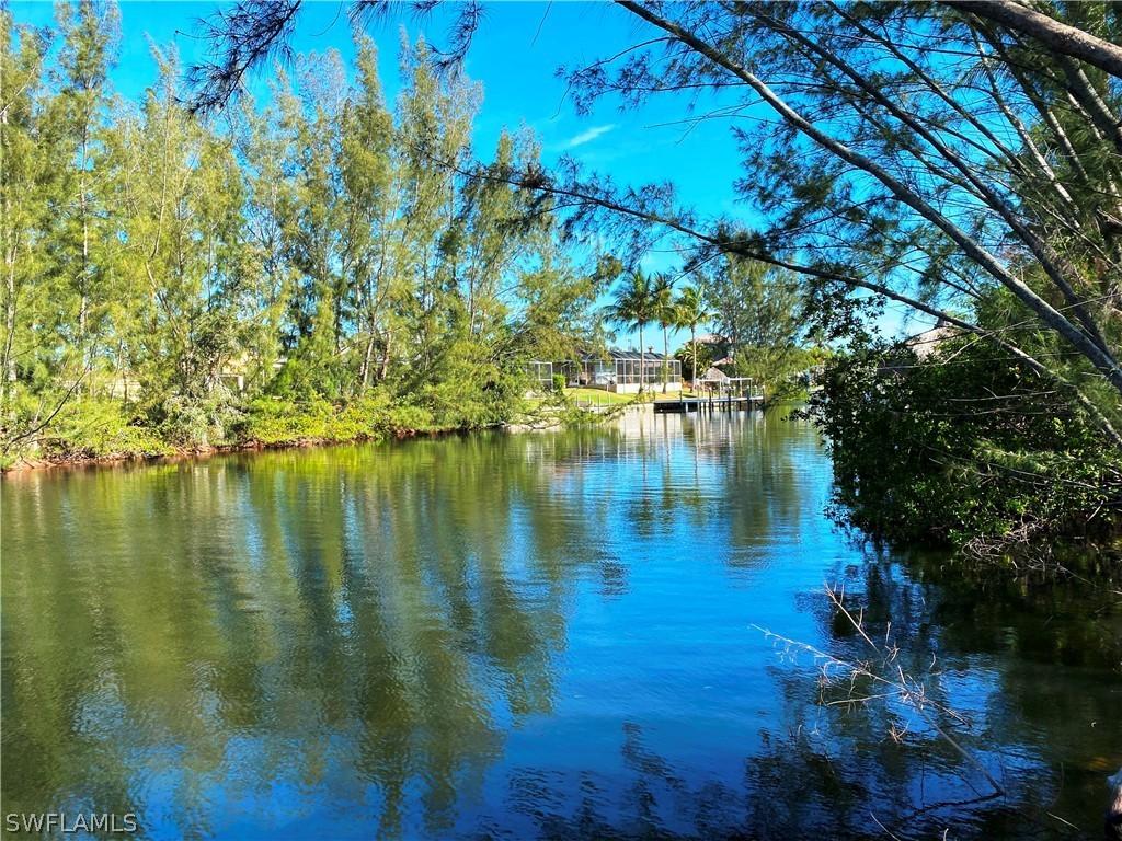 4122 SW 27th Pl., Cape Coral, FL 33914