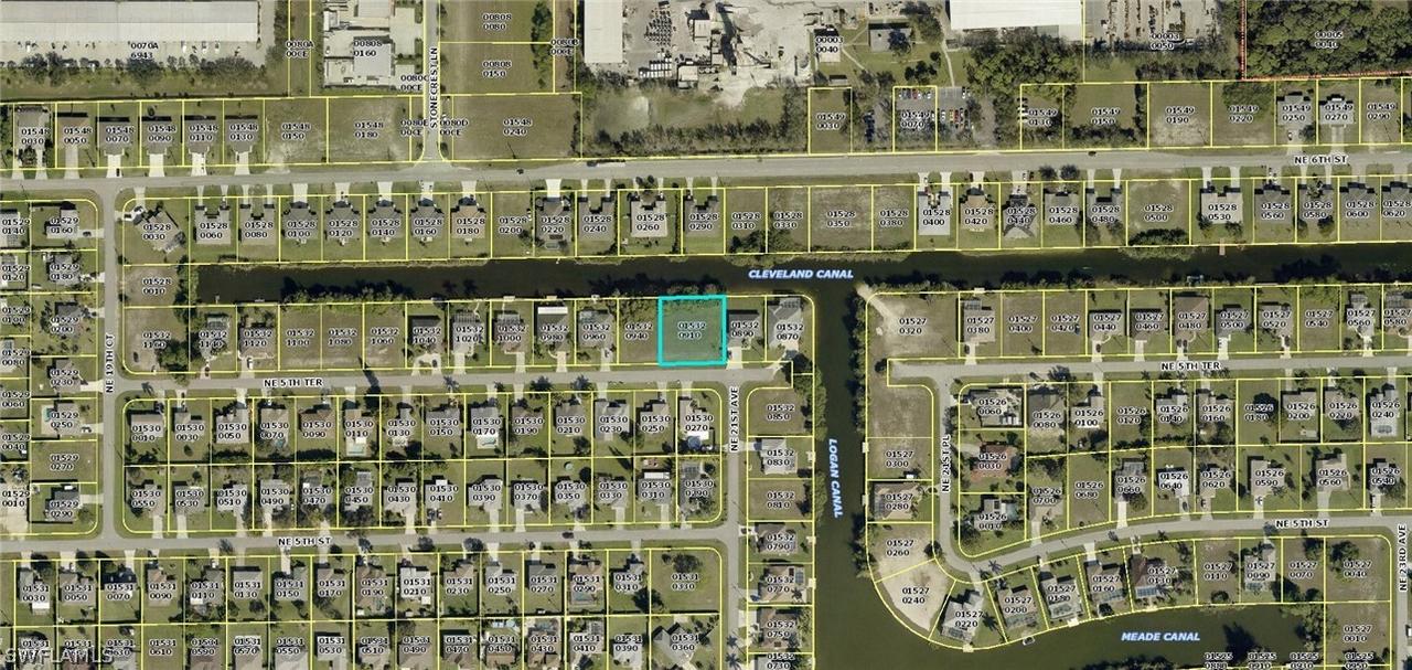 2043 NE 5th Ter., Cape Coral, FL 33909