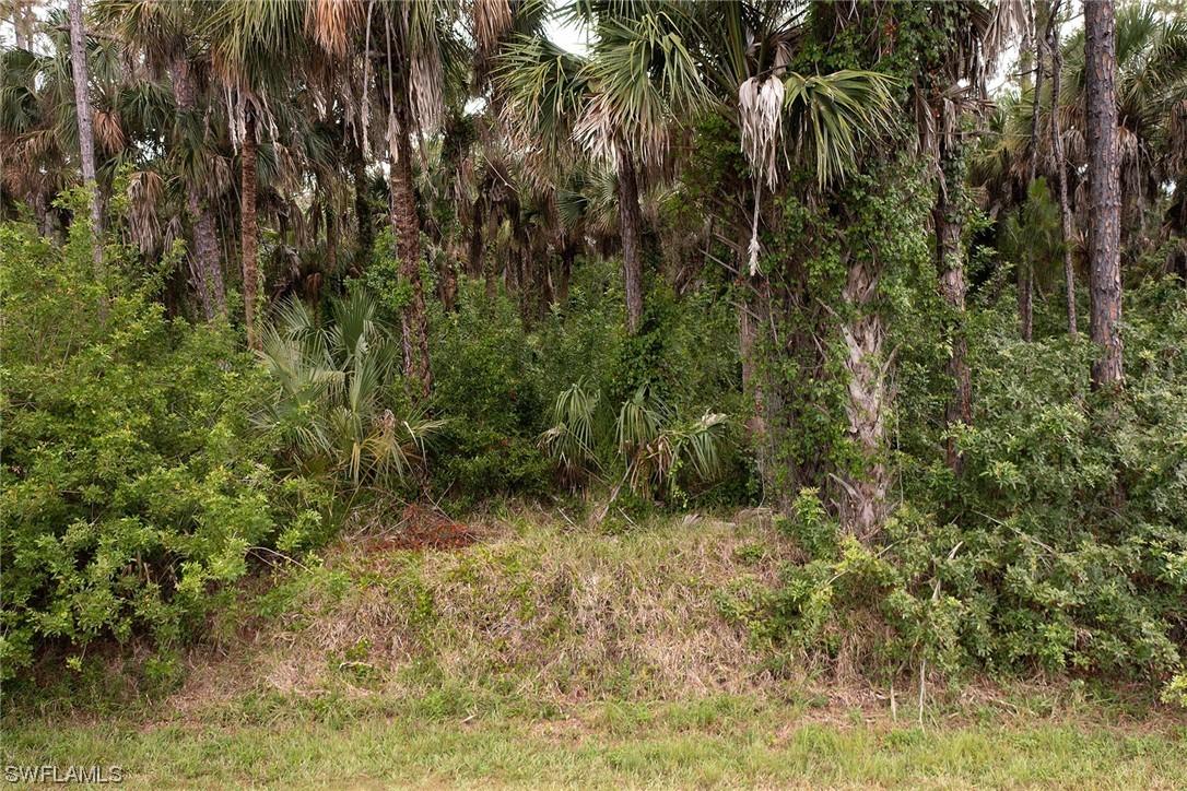 000 1st St., Naples, FL 34120