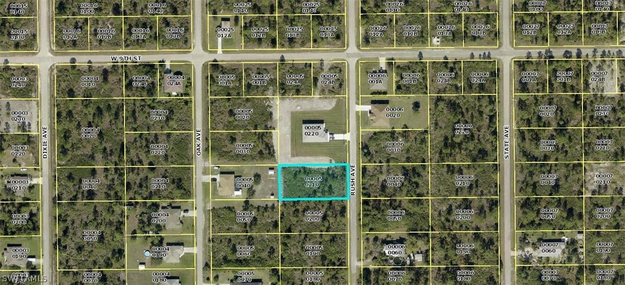 817 Rush Ave., Lehigh Acres, FL 33972