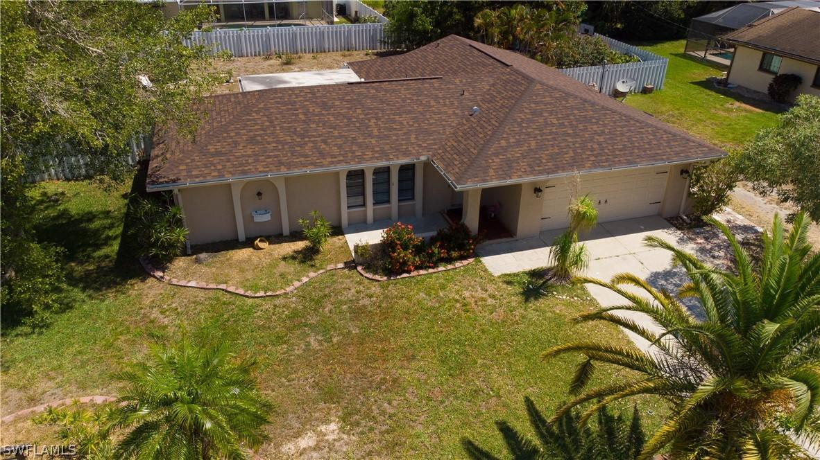 915 SE 17th Ter., Cape Coral, FL 33990