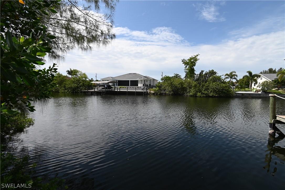 2824 SW 35th St., Cape Coral, FL 33914