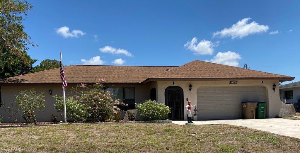 1215 SE 27th Ter., Cape Coral, FL 33904