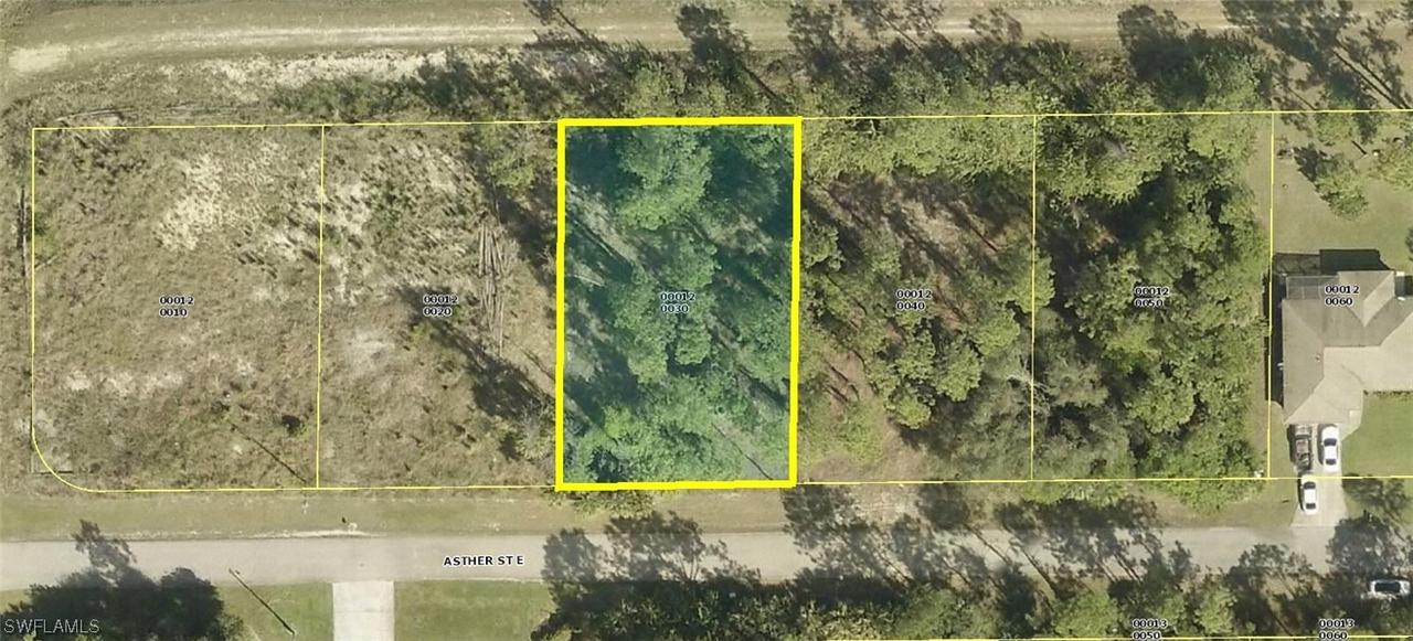 1007 Asther St., Lehigh Acres, FL 33974