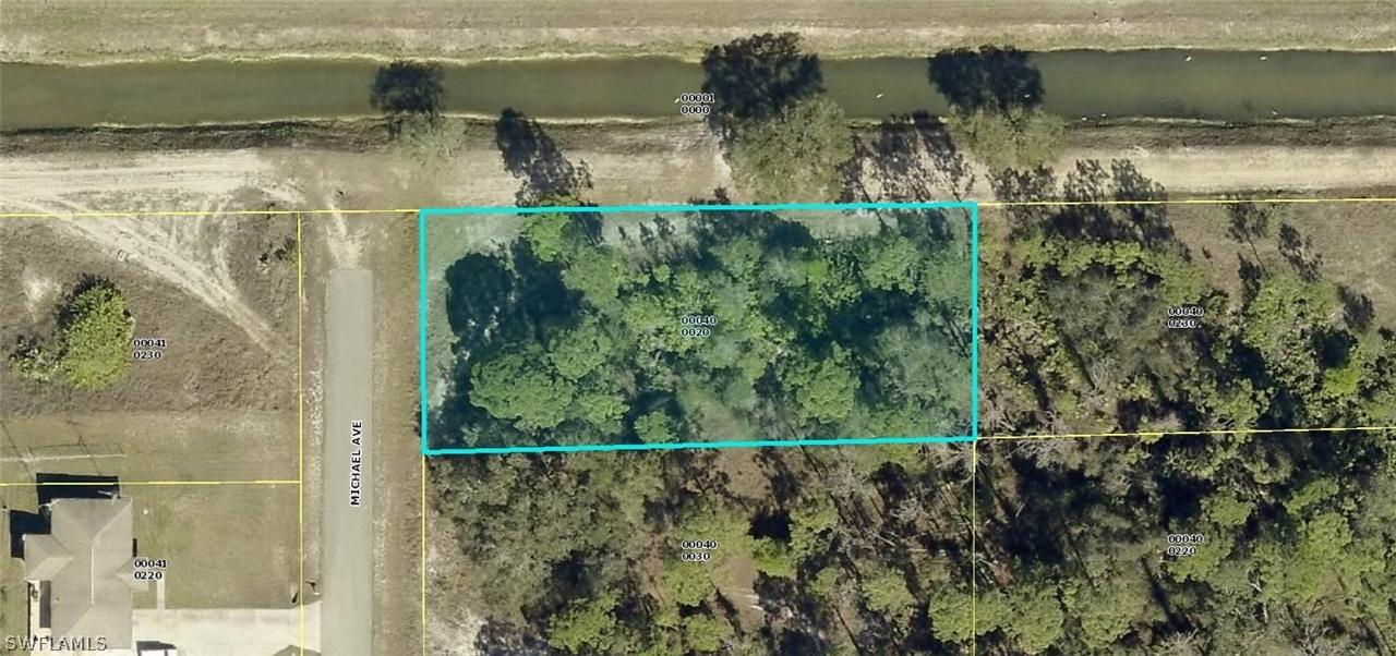 1520 Michael Ave., Lehigh Acres, FL 33972