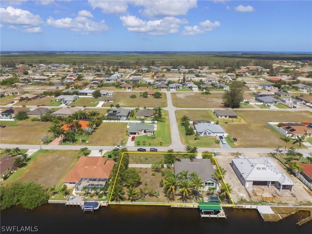 535 NW 36th Pl., Cape Coral, FL 33993