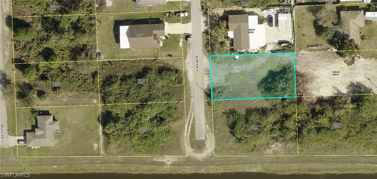 1407 Alan Ave., Lehigh Acres, FL 33976