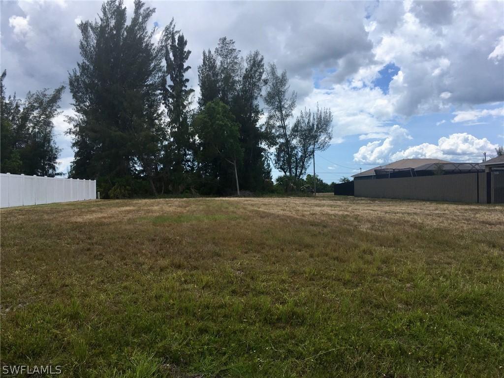 1140 NW 27th Ct., Cape Coral, FL 33993