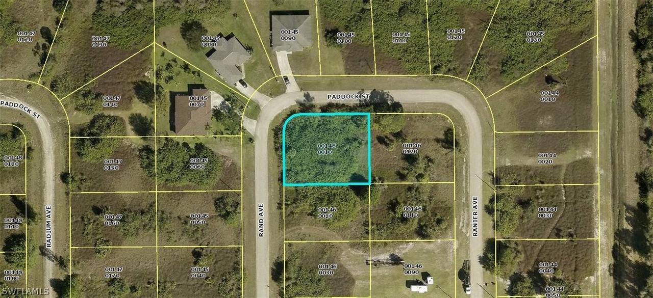 305 Rand Ave., Lehigh Acres, FL 33974