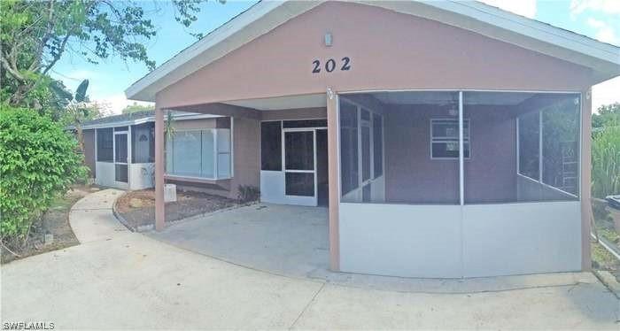202 Jersey Rd., Lehigh Acres, FL 33936