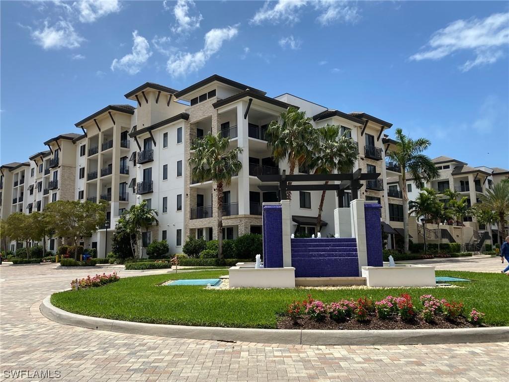 1030 3rd Ave. #215, Naples, FL 34102